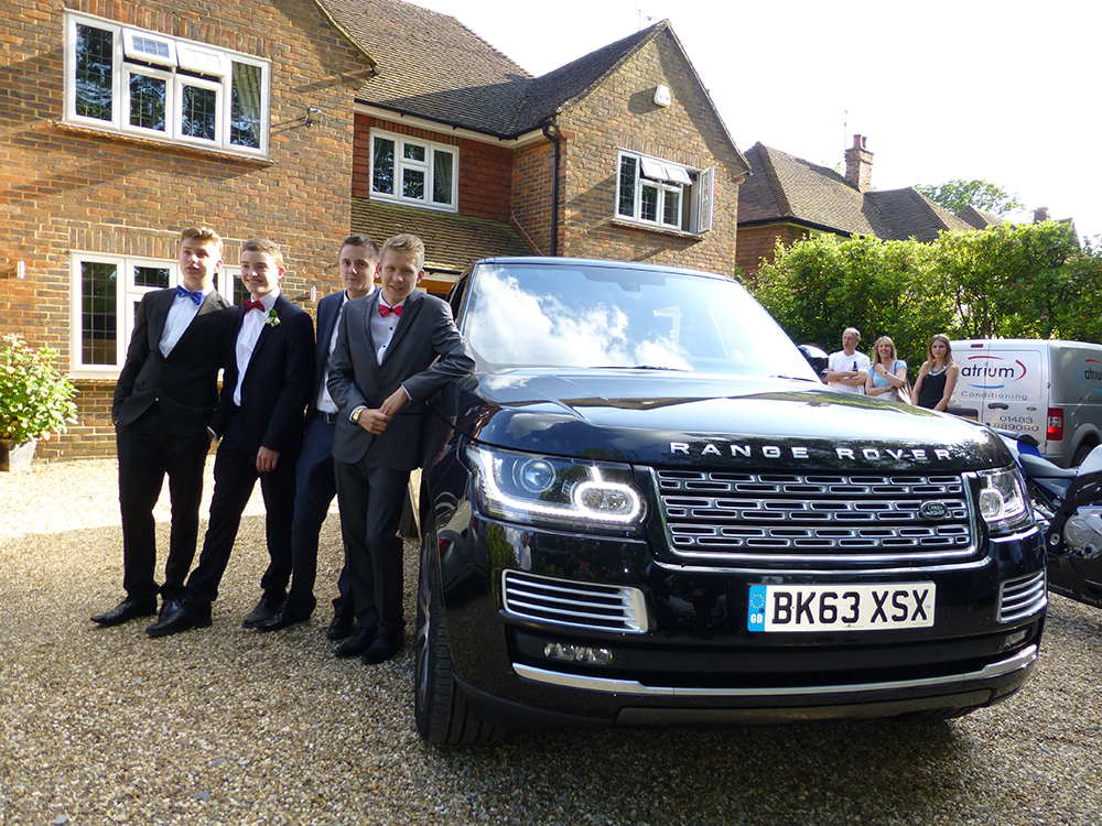 PROM CAR HIRE UK LOWEST PRICE & LARGEST LUXURY FLEET