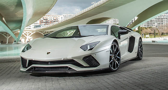 Lamborghini Hire | LOWEST PRICES GUARANTEED | LARGEST FLEET