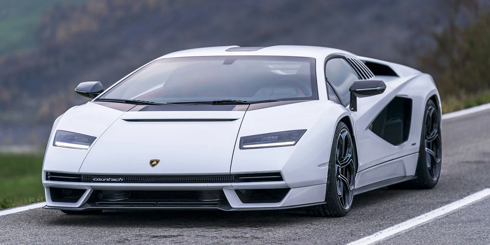 Starr Luxury Cars Lamborghini Countach LPI 800