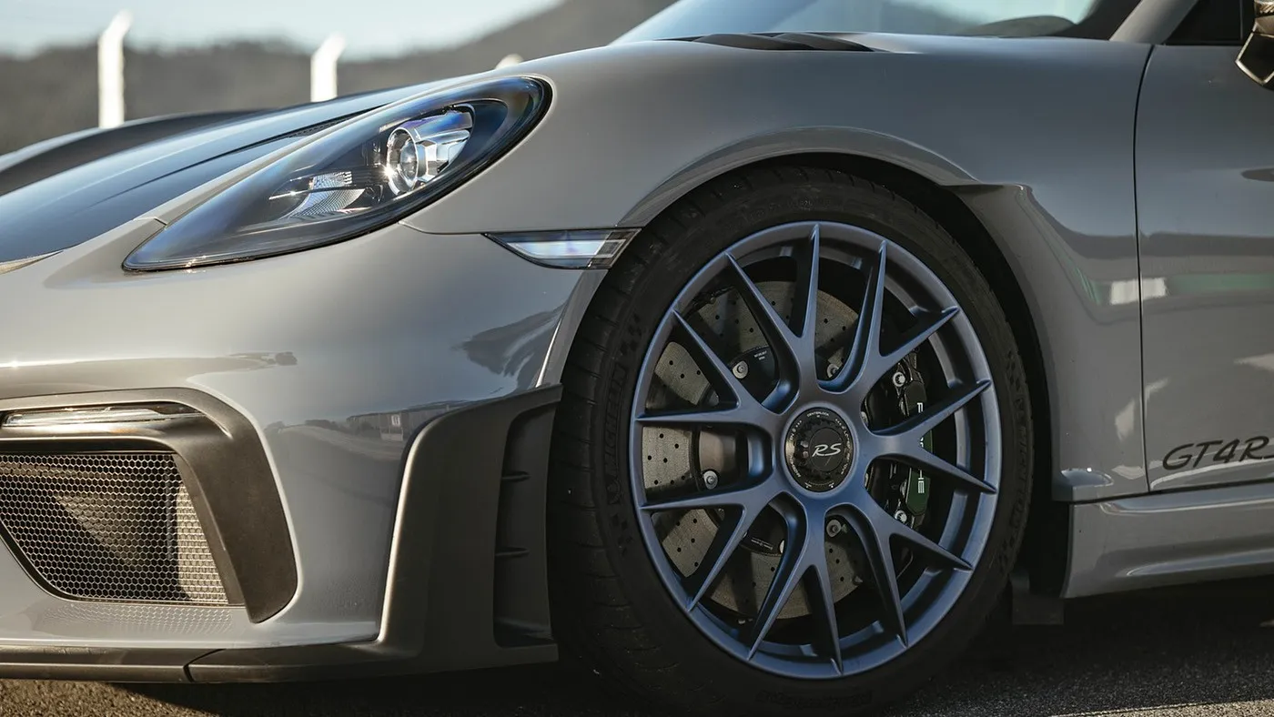 Starr Luxury Cars - Porsche Cayman GT4RS