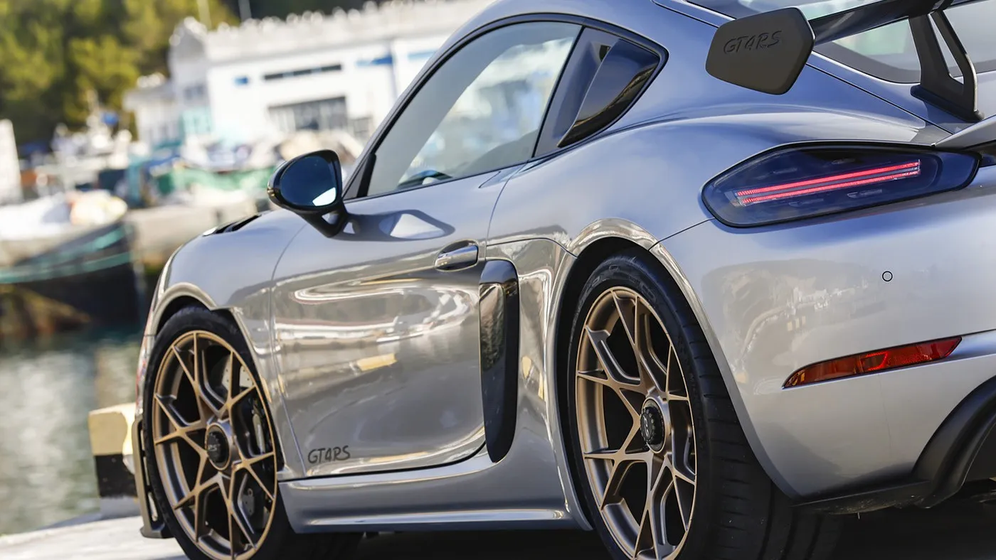 Starr Luxury Cars - Porsche Cayman GT4RS