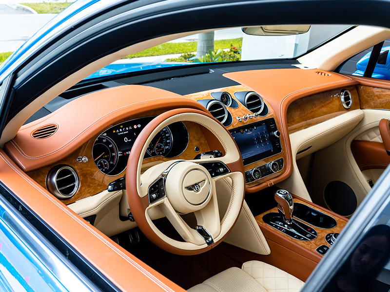 Starr Luxury Cars Bentley Bentayga Miami Hire