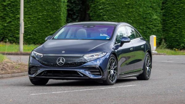 MERCEDES BENZ EQS - L.A.