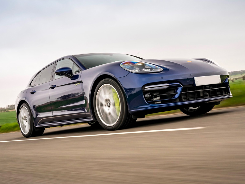 Star Luxury Cars Porsche Panamera 2022