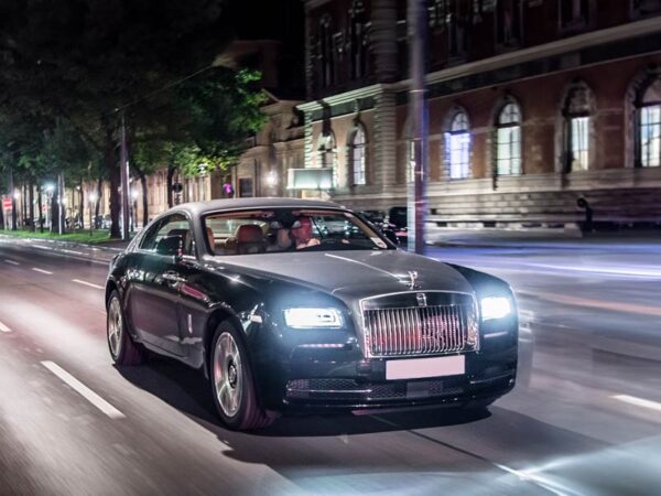 Starr Luxury Cars - Luxury Airport Chauffeur Service Best Coveted Luxury Exotic Cars - Book, Hire, Rent Chauffeur Service, and Self-Hire Service Rolls Royce Wraith, in Los Angeles, USA