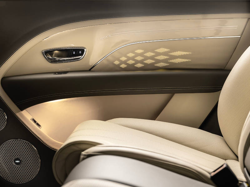 Star Luxury Cars Bentley Bentayga Chauffeur Houston 2023