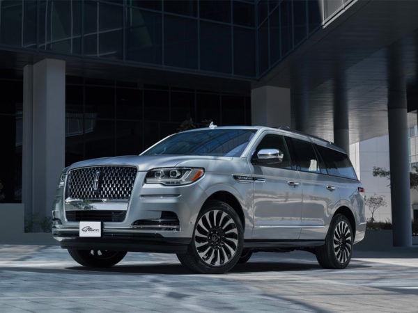 Starr Luxury Cars Lincoln Navigator Dubai 2023