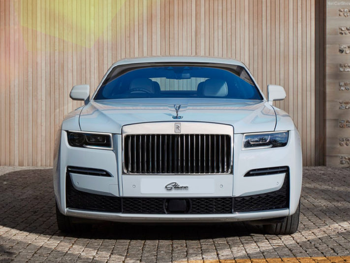ROLLS ROYCE GHOST CHICAGO Starr Luxury Cars Global Luxury Car Hire Platform