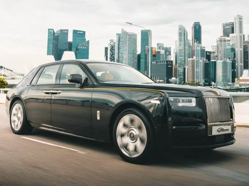 Starr Luxury Cars Rolls Royce Phantom Series 8 - Chauffeur Service Chicago 2023