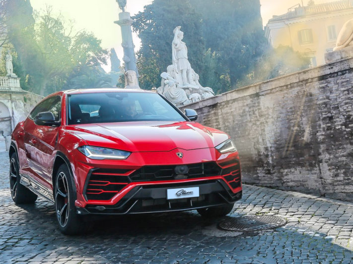 URUS HIRE IN CHICAGO