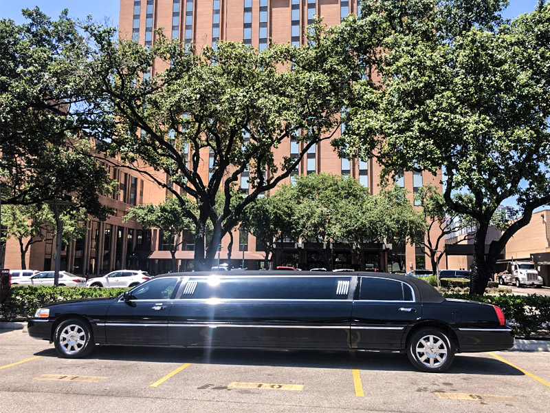 Starr Luxury Cars Lincoln Town Stretch Limousine - Turkey Istanbul 2023