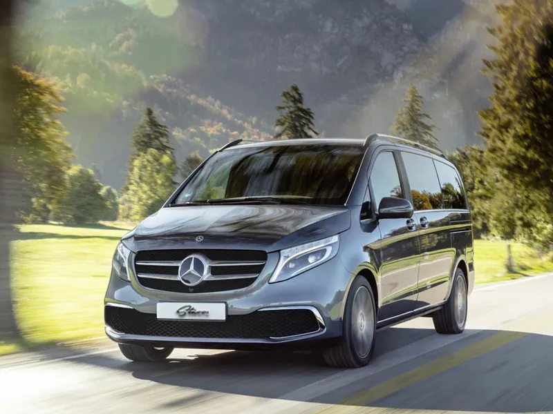 Starr Luxury Cars Mercedes Benz V-Class Barcelona Spain 2023