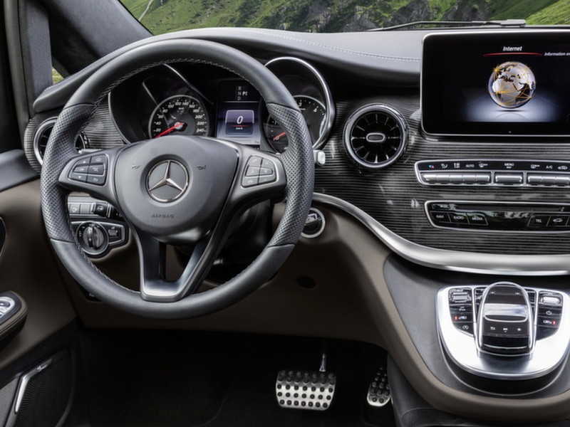 Starr Luxury Cars Mercedes Benz V-Class Barcelona Spain 2023