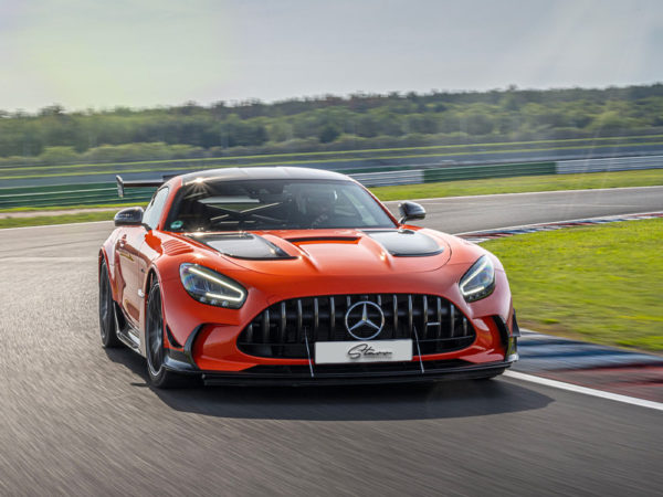 Starr Luxury Cars, Mercedes Benz AMG GTS, Istanbul Self Hire 2023