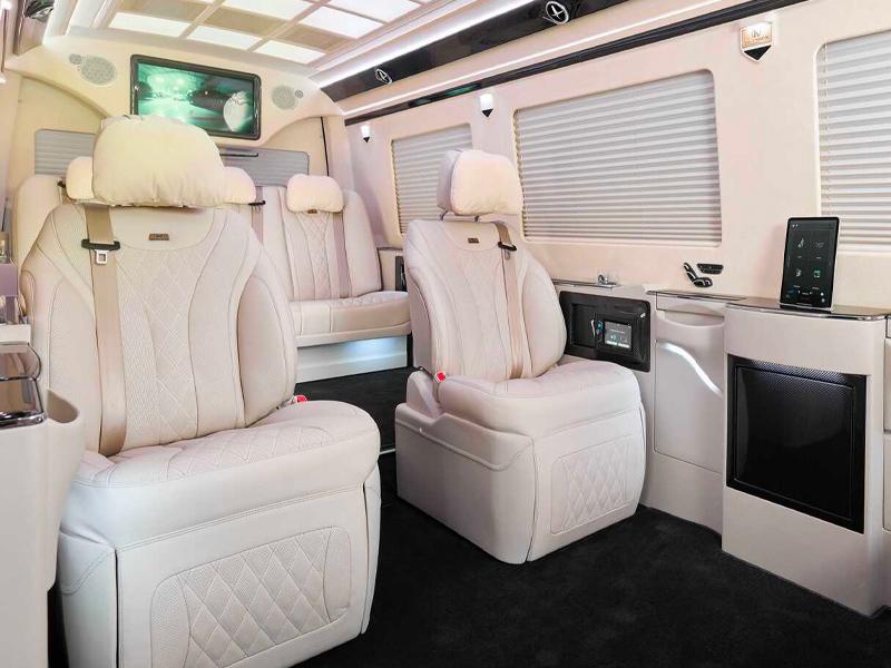 Starr Luxury Cars - Dubai Mercedes Sprinter
