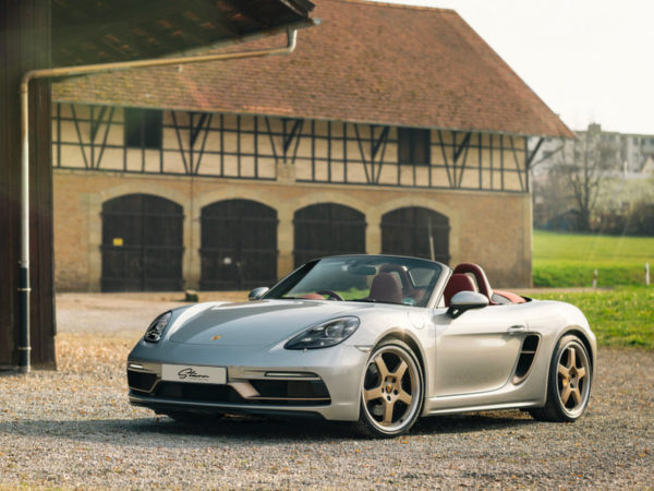 Starr Luxury Cars, Porsche Boxster Sport Milan,Italy Self Hire 2023