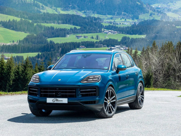 Starr Luxury Cars, Porsche Cayenne Rome, Italy Self Hire, Book Rent the best coveted cars 2023