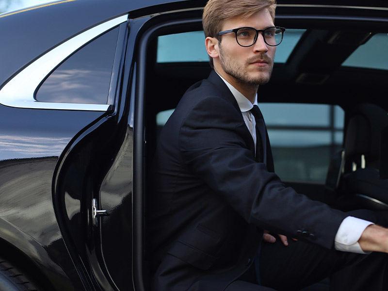 Starr Luxury Cars - Luxury Airport Chauffeur Service Best Coveted Luxury Exotic Cars - Book, Hire, Rent Chauffeur Service, and Self-Hire Service. Boston USA