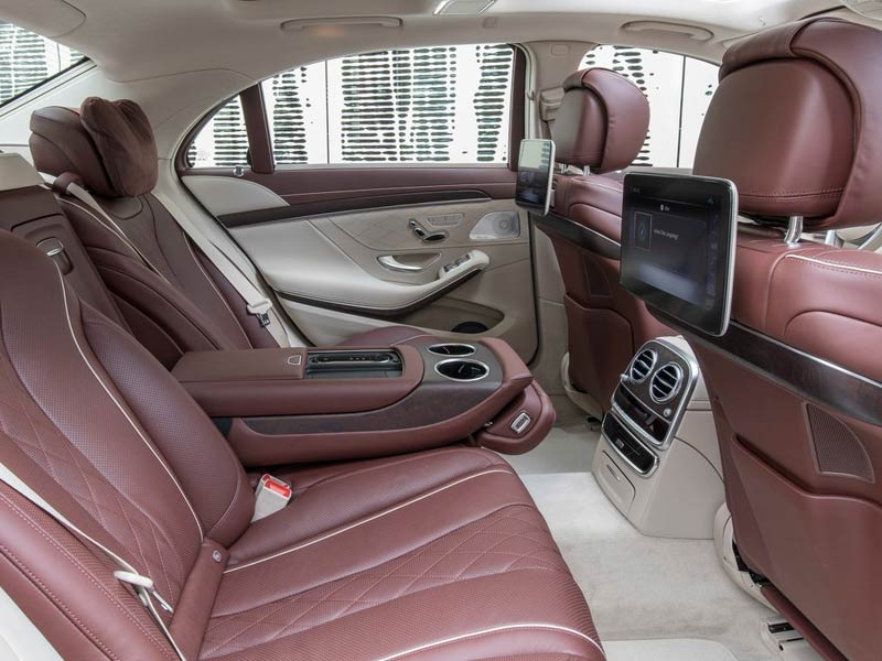 Starr Luxury Cars - Luxury Airport Chauffeur Service Best Coveted Luxury Exotic Cars - Book, Hire, Rent Chauffeur Service, and Self-Hire Service. Mercedes Benz,S Class - Krakow, Poland