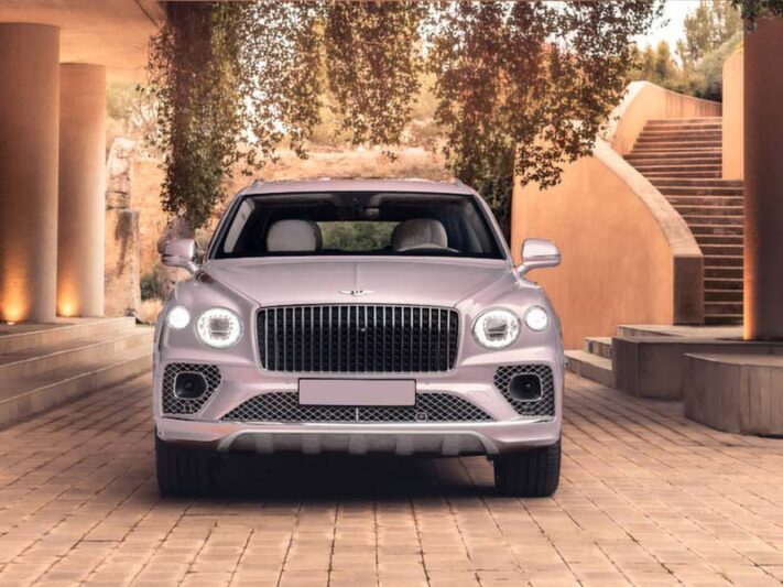 BENTLEY BENTAYGA CHAUFFEUR HIRE IN DOHA