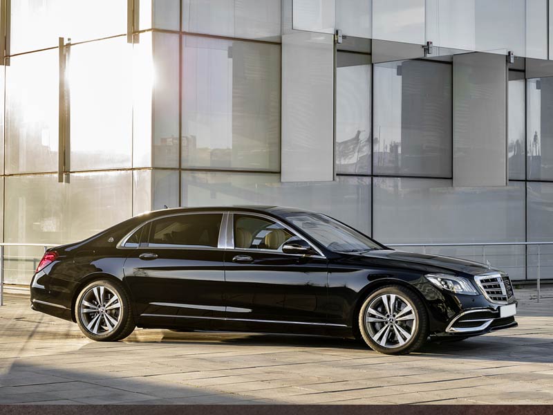 Starr Luxury Cars - Luxury Airport Chauffeur Service Best Coveted Luxury Exotic Cars - Book, Hire, Rent Chauffeur Service, and Self-Hire Service. Mercedes Benz Maybach - Abu Dhabi, Emirates