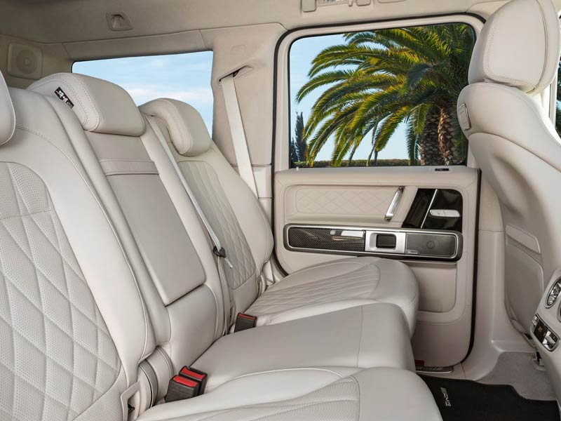 Starr Luxury Cars - Luxury Airport Chauffeur Service Best Coveted Luxury Exotic Cars - Book, Hire, Rent Chauffeur Service, and Self-Hire Service Mercedes Benz AMG G63 in Cairo, Egypt