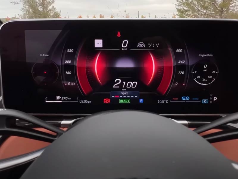 Starr Luxury Cars - Luxury Airport Chauffeur Service Best Coveted Luxury Exotic Cars - Book, Hire, Rent Chauffeur Service, and Self-Hire Service Mercedes Benz S Class - Neom city in Emirates