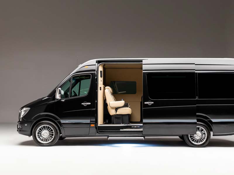 MERCEDES BENZ SPRINTER CHAUFFEUR HIRE IN DOHA