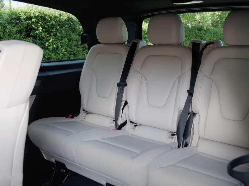 Starr Luxury Cars - Luxury Airport Chauffeur Service Best Coveted Luxury Exotic Cars - Book, Hire, Rent Chauffeur Service, and Self-Hire Service Mercedes Benz V Class - Neom city in Emirates