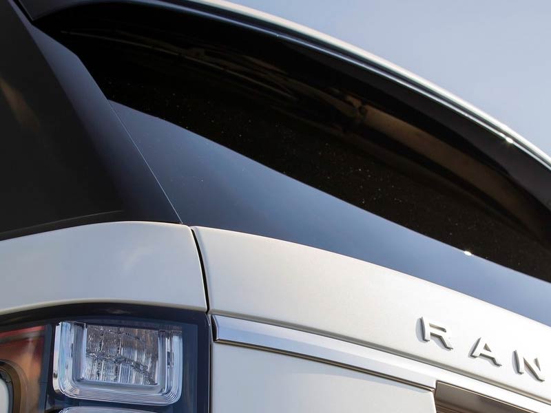 Starr Luxury Cars - Luxury Airport Chauffeur Service Best Coveted Luxury Exotic Cars - Book, Hire, Rent Chauffeur Service, and Self-Hire Service Range Rover LWB - Neom city in Emirates