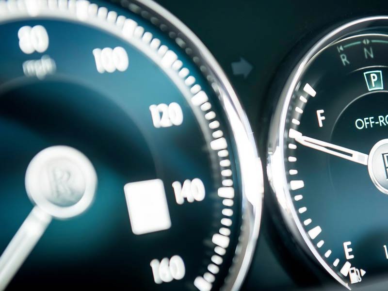 Starr Luxury Cars - Luxury Airport Chauffeur Service Best Coveted Luxury Exotic Cars - Book, Hire, Rent Chauffeur Service, and Self-Hire Service Rolls-Royce Cullinan- Neom city in Emirates