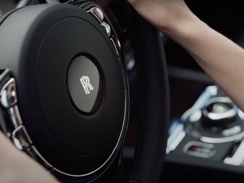 Starr Luxury Cars - Luxury Airport Chauffeur Service Best Coveted Luxury Exotic Cars - Book, Hire, Rent Chauffeur Service, and Self-Hire Service Rolls Royce Ghost Series II - Neom city in Emirates