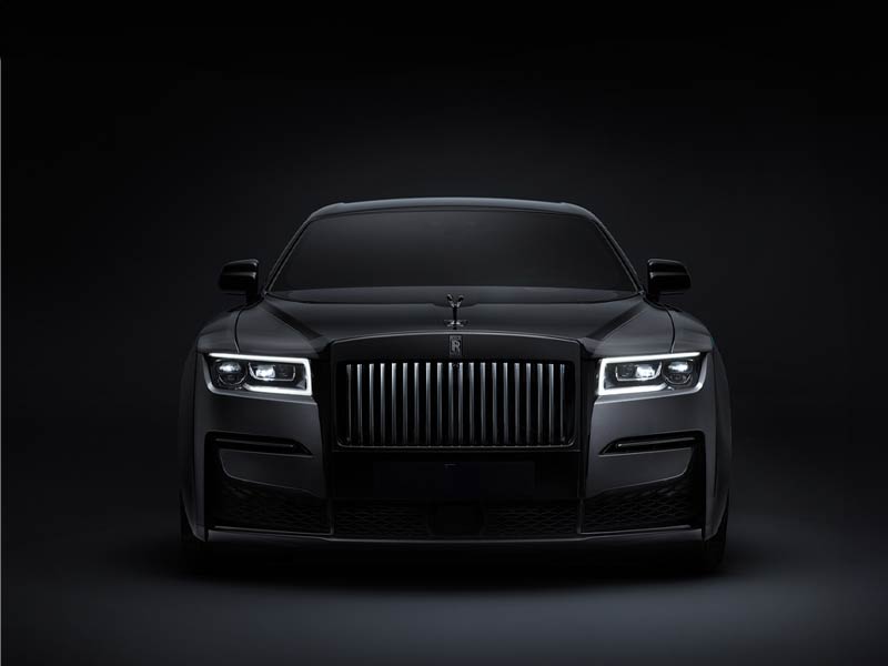 Starr Luxury Cars - Luxury Airport Chauffeur Service Best Coveted Luxury Exotic Cars - Book, Hire, Rent Chauffeur Service, and Self-Hire Service Rolls Royce Ghost Series II - Neom city in Emirates