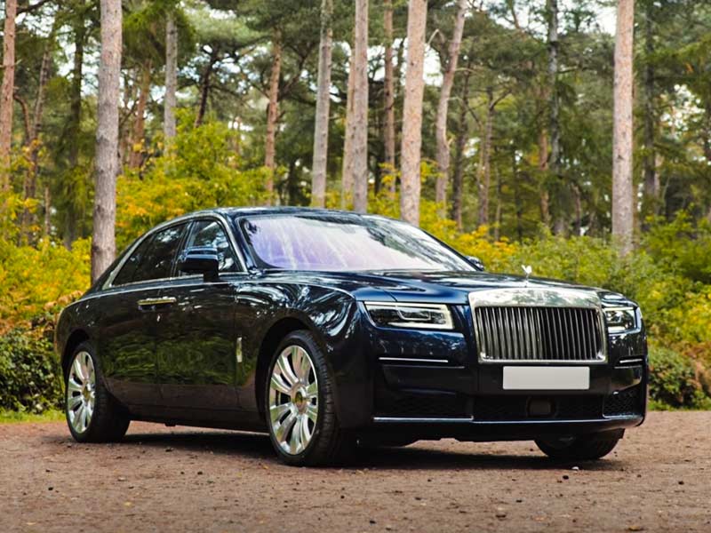 Starr Luxury Cars - Luxury Airport Chauffeur Service Best Coveted Luxury Exotic Cars - Book, Hire, Rent Chauffeur Service, and Self-Hire Service Rolls Royce Ghost Series II in Abidjan in Africa