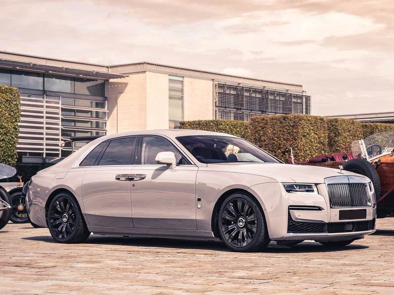 Starr Luxury Cars - Luxury Airport Chauffeur Service Best Coveted Luxury Exotic Cars - Book, Hire, Rent Chauffeur Service, and Self-Hire Service Rolls-Royce Ghost Series II - Seattle in USA