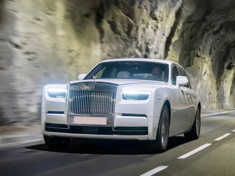 Starr Luxury Cars - Luxury Airport Chauffeur Service Best Coveted Luxury Exotic Cars - Book, Hire, Rent Chauffeur Service, and Self-Hire Service Rolls-Royce Phantom in Abidjan in Africa