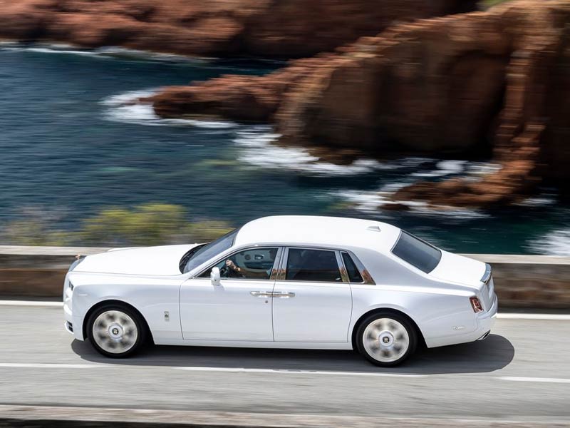 Starr Luxury Cars - Luxury Airport Chauffeur Service Best Coveted Luxury Exotic Cars - Book, Hire, Rent Chauffeur Service, and Self-Hire Service. Rolls-Royce Phantom - London Mayfair, UK