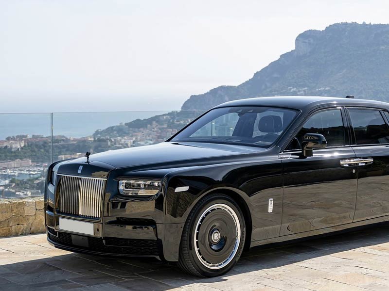 Starr Luxury Cars - Luxury Airport Chauffeur Service Best Coveted Luxury Exotic Cars - Book, Hire, Rent Chauffeur Service, and Self-Hire Service. Rolls-Royce Phantom - London Mayfair, UK