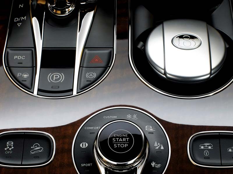 Starr Luxury Cars - Luxury Airport Chauffeur Service Best Coveted Luxury Exotic Cars - Book, Hire, Rent Chauffeur Service, and Self-Hire Service Bentley Bentayga in Austin, Texas in USA