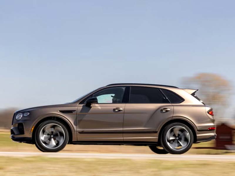 Starr Luxury Cars - Luxury Airport Chauffeur Service Best Coveted Luxury Exotic Cars - Book, Hire, Rent Chauffeur Service, and Self-Hire Service Bentley Bentayga in Hamptons in USA