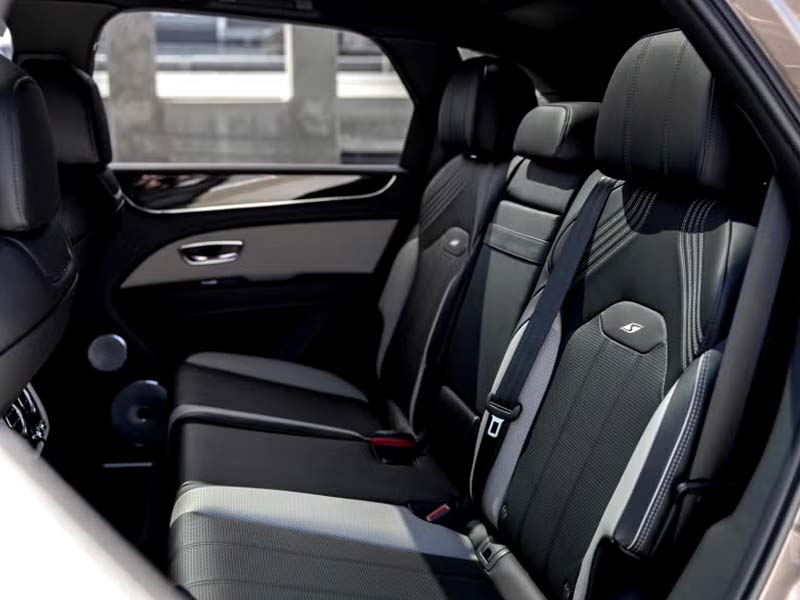 Starr Luxury Cars - Luxury Airport Chauffeur Service Best Coveted Luxury Exotic Cars - Book, Hire, Rent Chauffeur Service, and Self-Hire Service Bentley Bentayga in Hamptons in USA