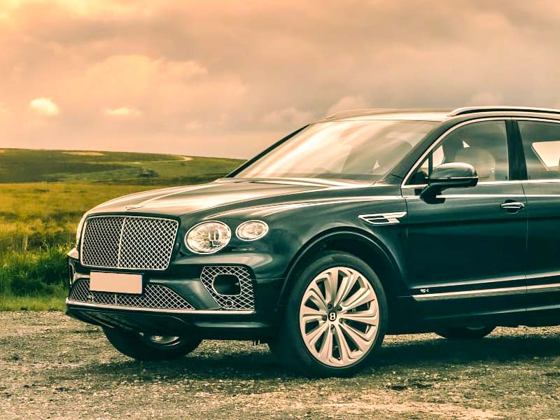 Starr Luxury Cars - Luxury Airport Chauffeur Service Best Coveted Luxury Exotic Cars - Book, Hire, Rent Chauffeur Service, and Self-Hire Service Bentley Bentayga in Nashville in USA