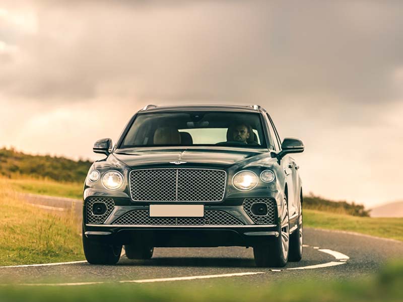 Starr Luxury Cars - Luxury Airport Chauffeur Service Best Coveted Luxury Exotic Cars - Book, Hire, Rent Chauffeur Service, and Self-Hire Service Bentley Bentayga in Nashville in USA