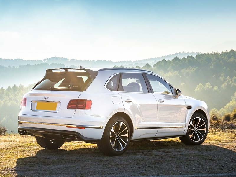 Starr Luxury Cars - Luxury Airport Chauffeur Service Best Coveted Luxury Exotic Cars - Book, Hire, Rent Chauffeur Service, and Self-Hire Service Bentley Bentayga in Orlando