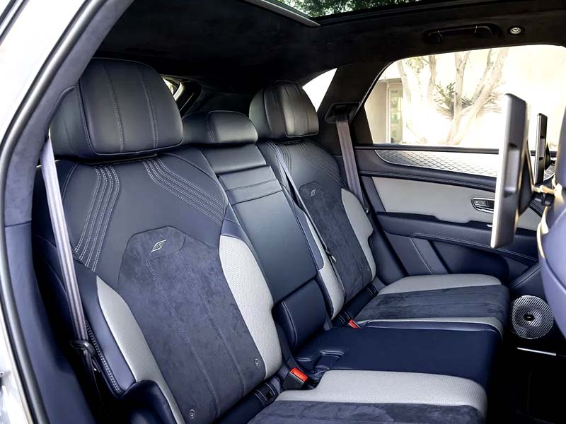 Starr Luxury Cars - Luxury Airport Chauffeur Service Best Coveted Luxury Exotic Cars - Book, Hire, Rent Chauffeur Service, and Self-Hire Service Bentley Bentayga San Francisco, in USA