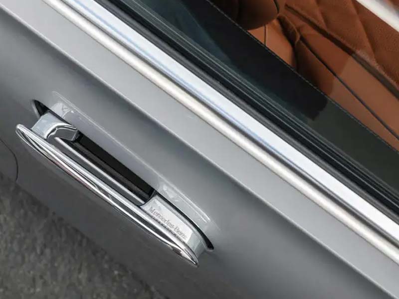 Starr Luxury Cars - Luxury Airport Chauffeur Service Best Coveted Luxury Exotic Cars - Book, Hire, Rent Chauffeur Service, and Self-Hire Service Mercedes Benz S Class in Hamptons in USA