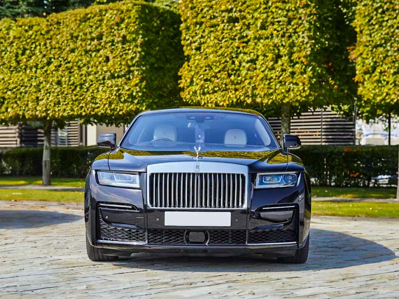 Starr Luxury Cars - Luxury Airport Chauffeur Service Best Coveted Luxury Exotic Cars - Book, Hire, Rent Chauffeur Service, and Self-Hire Service Rolls-Royce Ghost, in Orlando