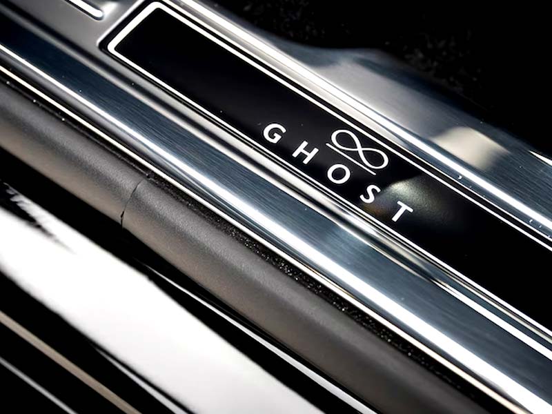 Starr Luxury Cars - Luxury Airport Chauffeur Service Best Coveted Luxury Exotic Cars - Book, Hire, Rent Chauffeur Service, and Self-Hire Service Rolls-Royce Ghost in San Diego in USA