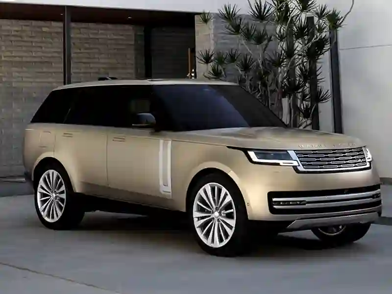 Range Rover Vogue gold colour