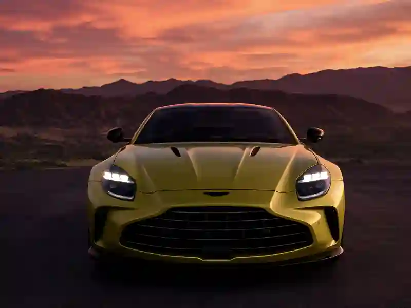 Front view of the Aston Martin Vantage